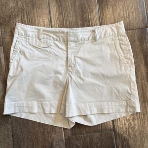 Banana Republic Women’s Size 12 Khaki Chino Shorts Martin Fit 4 Inch Length